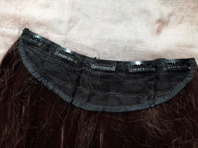 Aplique de cabelo castanho com presilhas