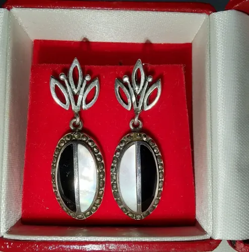 Brincos de prata com marcassita 