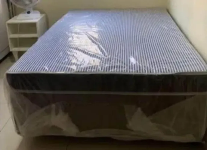 Cama Box casal com Colchão Novo acoplada