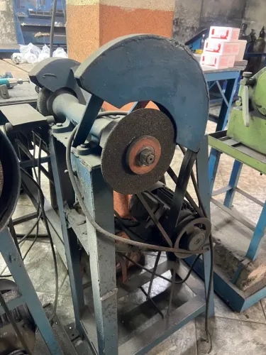 Esmiril  trifásico grande tenho 2 