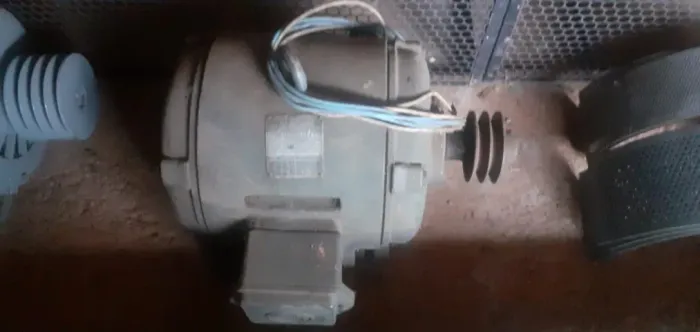 Motor eletrico Bufalo 15 cv, trifasico, baixa rotação, usado