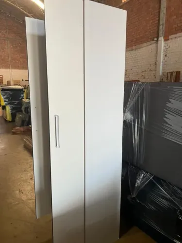 Armário de 2 Portas cor sortida montado