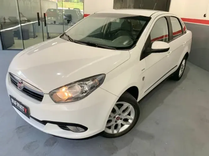 REPASSE - Grand Siena Essence 1.6 2015 - Zero de Entrada 