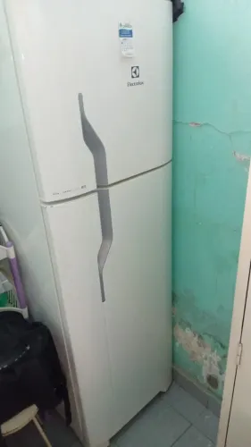 Vendo geladeira 