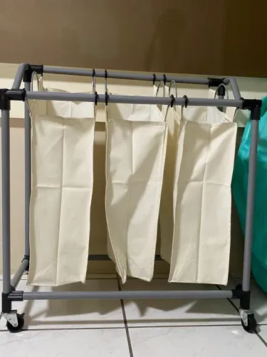 Cesto de roupa suja dobrável com 3 compartimentos