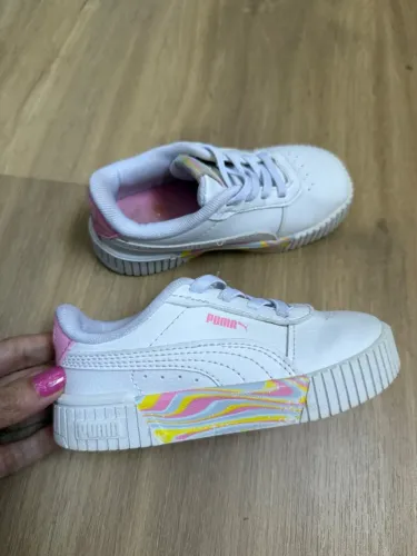 Tênis Puma infantil branco e rosa feminino