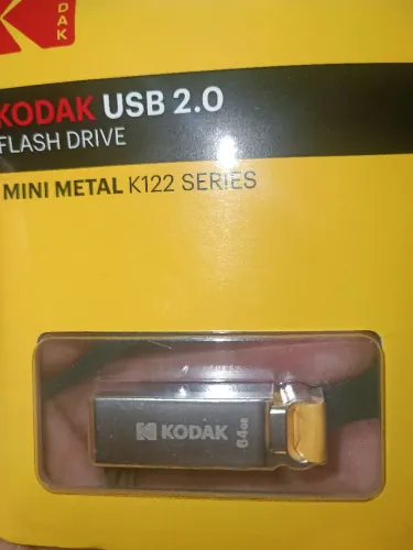 Pendrive Kodak K122 64GB - Compacto e Resistente