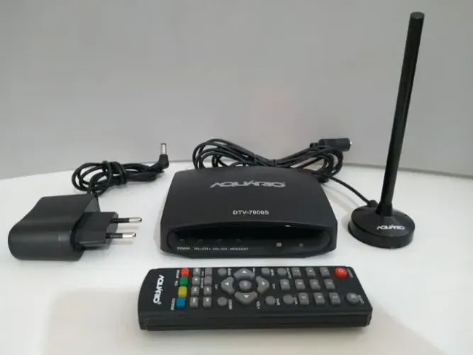 Conversor Digital Gravador Aquário Full Hd Para Tv Dtv-7000s com controle + Antena Usado