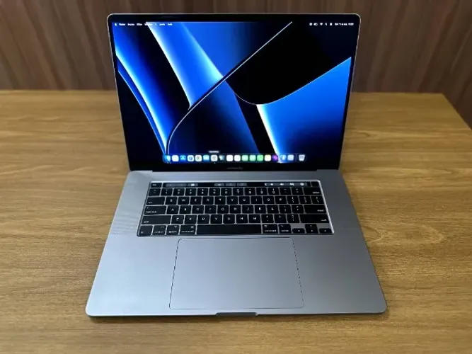 MACBOOK PRO CORE i9, 64 GB, 1 TB, 16 POLEGADAS, TOUCH BAR, TOUCH ID
