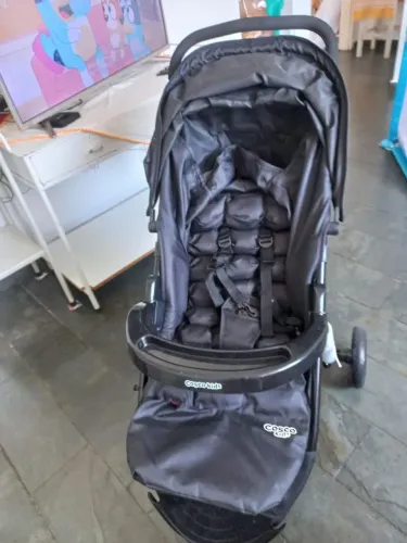Carrinho de bebê cosco