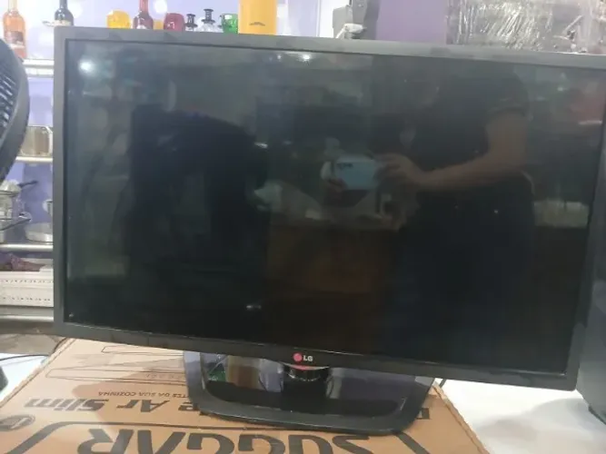 TV LG MODEL.32LN540B-SH 490,00 SEMI-NOVA