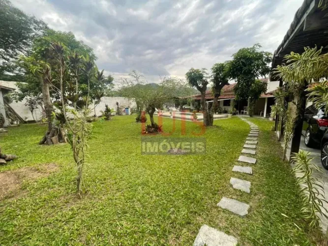 Casa com 3 dormitórios à venda, 225 m² por R$ 2.750.000,00 - Itaipu - Niterói/RJ
