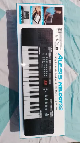 TECLADO ALESIS MELODY 32