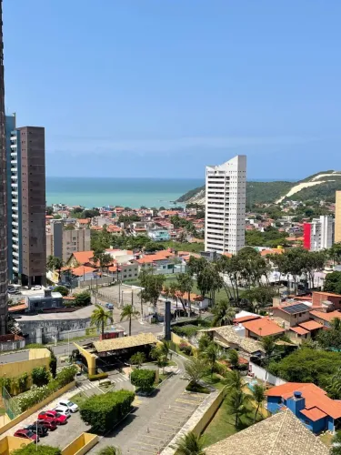 Apartamento reformado e mobiliado no Corais de Ponta Negra.