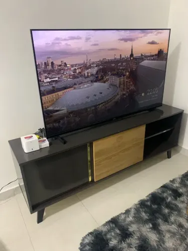 Rack para TV com design moderno