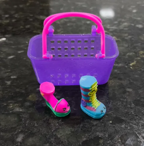 Mini Coleção Shopkins - Cesta + 2 Sapatos Raros