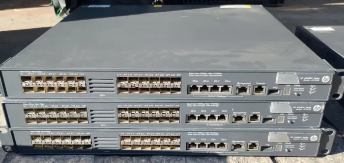 Switch SFP 28 portas Aruba HPE A5820X-24XG-SFP+ JC102A