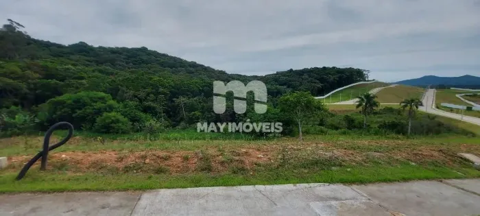Lote com 205,00m² em condomínio fechado em Itajaí/SC.