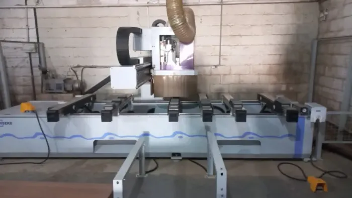 Centro de Usinagem Homag PTP160 - Alta tecnologia para produção de móveis com precisão