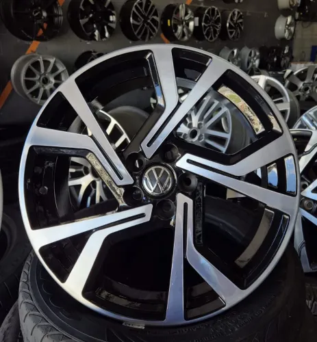 Jogo de rodas Polo GTS aro 17 5x100 novas