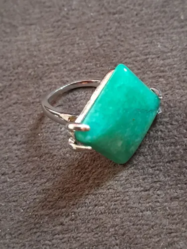 Anel de pedra verde tamanho 19