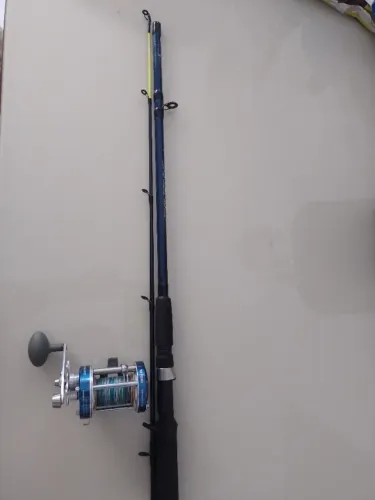 Vara com carretilha pesada