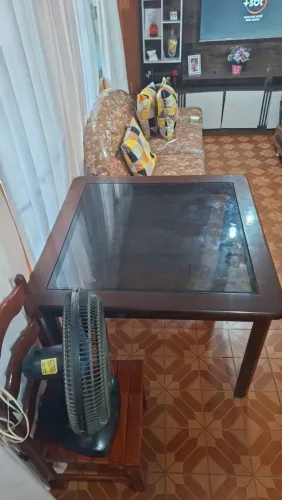 Mesa em Madeira