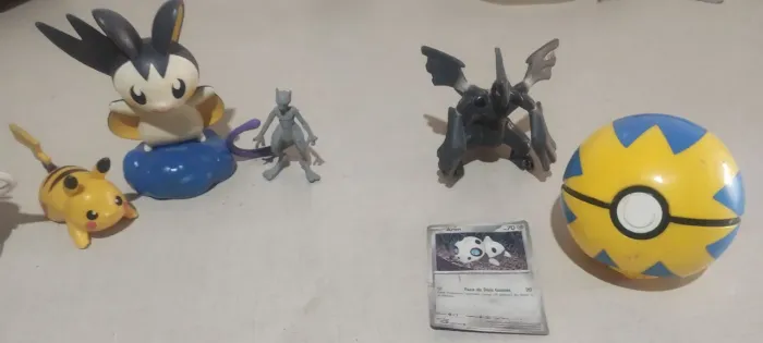 Bonecos Pokemon