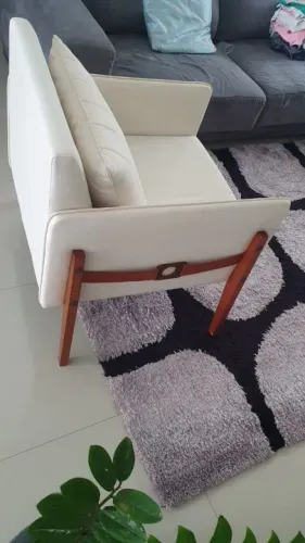 Promo!! Poltrona moderna com design elegante