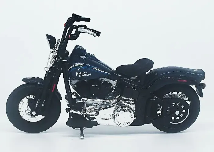 Miniatura da moto Harley Davidson Cross Bones.