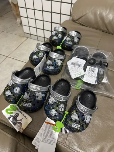 CROCS Classic grogu clog t Star Wars C6