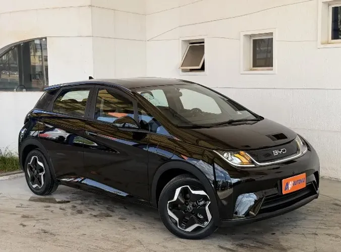 BYD Dolphin EV (Elétrico) 2025