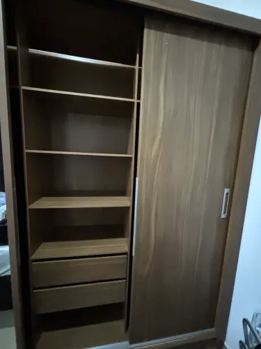Guarda-roupa 3 portas de correr