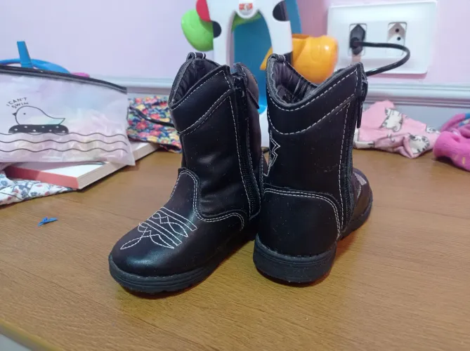 Bota infantil