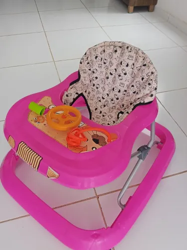 Andaja para menina