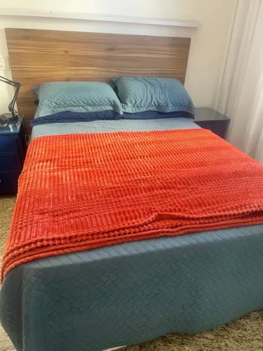 Cama box com colchão e cabeceira 