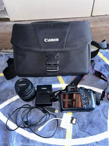 Câmera Canon EOS Kit Completo Bolsa Original + 64GB