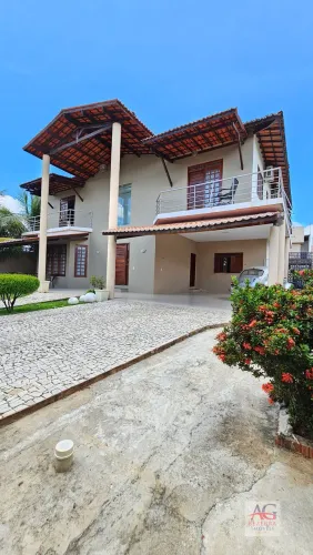 Casa Alto Padrão À Venda com 7 Quartos - Bairro São José - Crato/CE