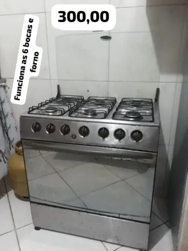 Fogão 6 bocas e forno funciona perfectamente