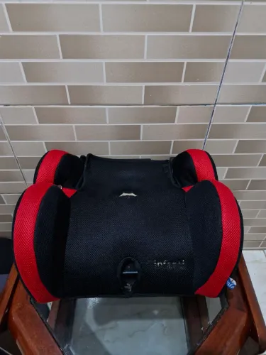 Assento infantil para carro