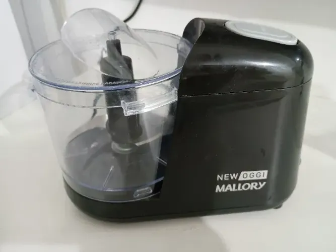 Mini processador elétrico Mallory (funcionando)