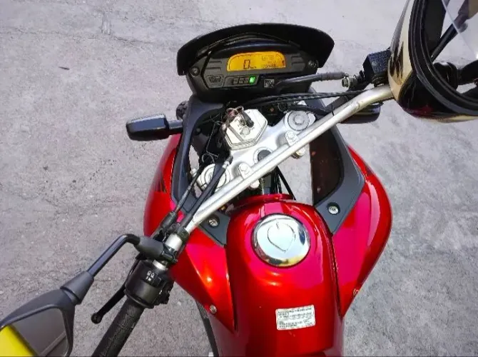 Moto xre 300 2011 com perfeito estado. 