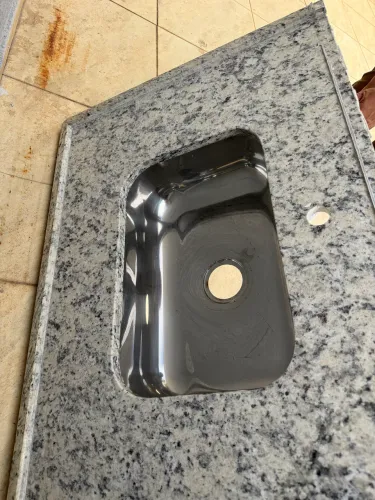Pia de Granito Cinza com Cuba Inox - Excelente Estado