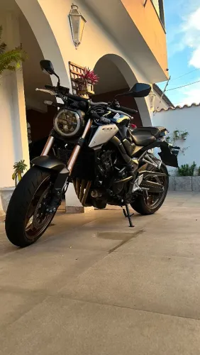 Vendo moto CB 650 R Honda, 2020