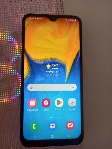 Celular Samsung A20 32GB 3GB RAM
