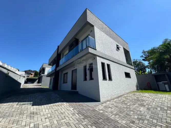 CASA / SOBRADO QUATRO BARRAS - PR