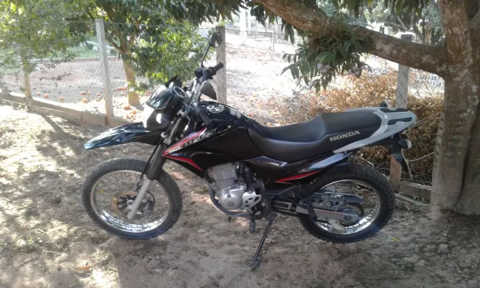 BROS 150 baixa quilometragem