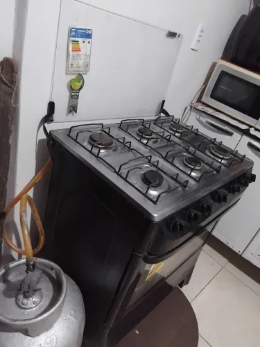 Fogão 6 bocas com forno e acessórios inclusos