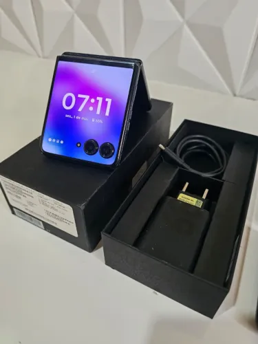 Motorola RAZR 50 Ultra 512GB - Aceito Troca e Cartão 12x - ENTREGO