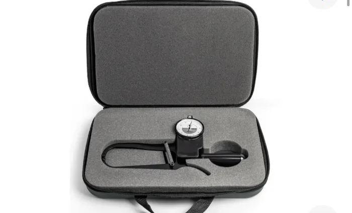 Adipometro marca Cescorf